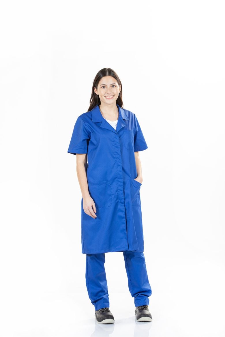 Bata de senhora com manga curta na cor azul ideal para indústria