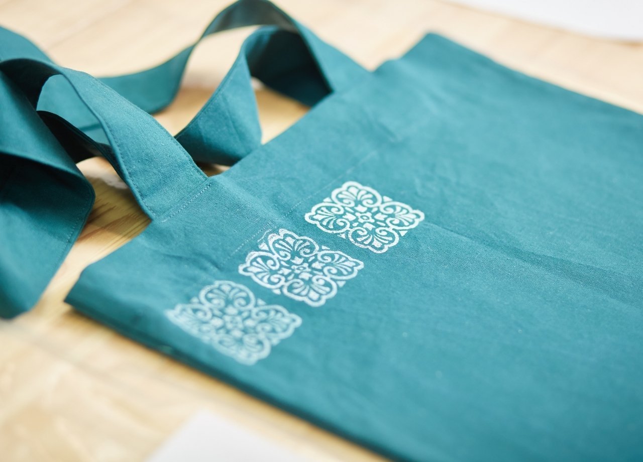 vantagens e desvantagens da estampagem