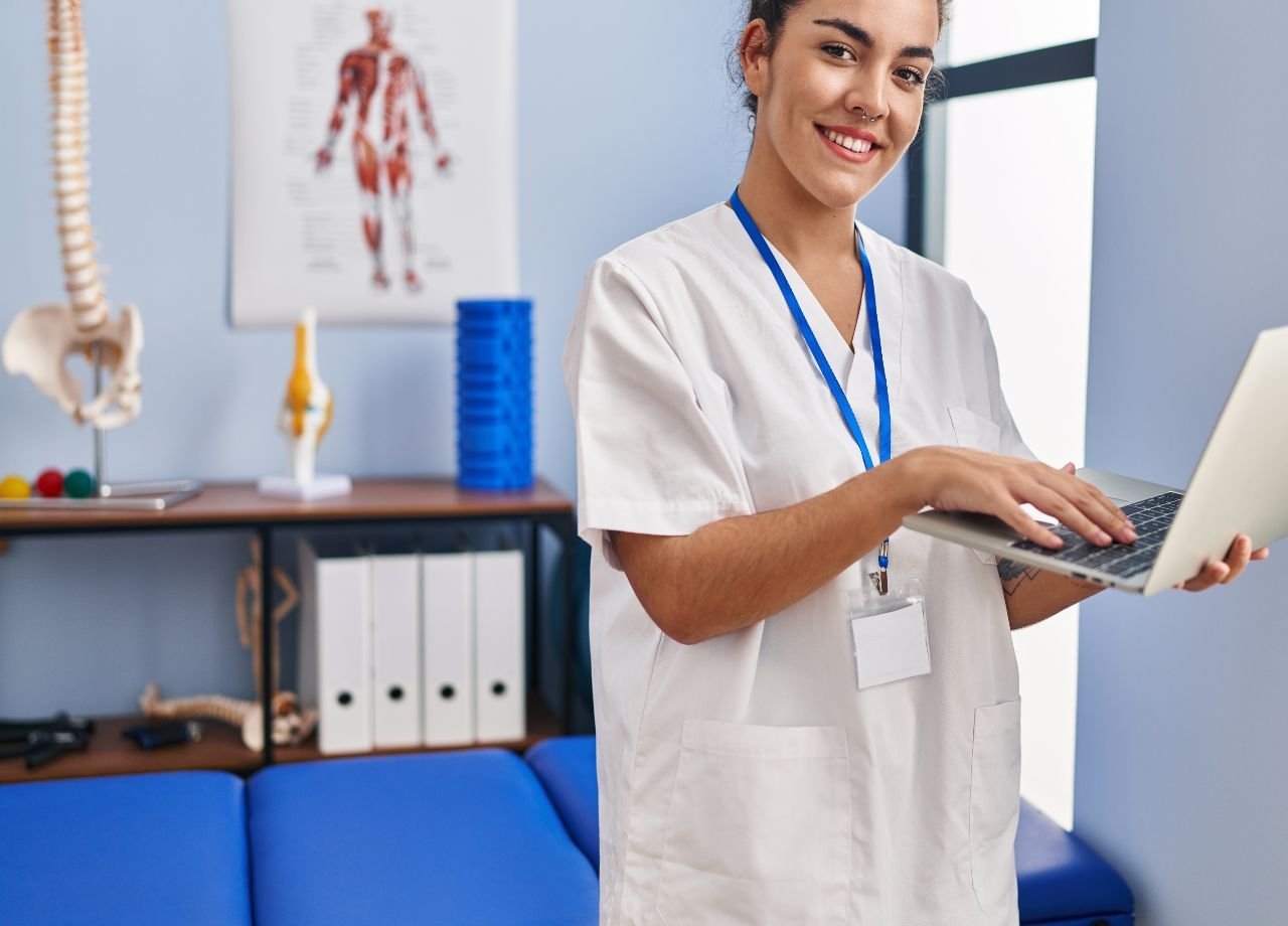 Importância das fardas de fisioterapia no dia a dia da profissão