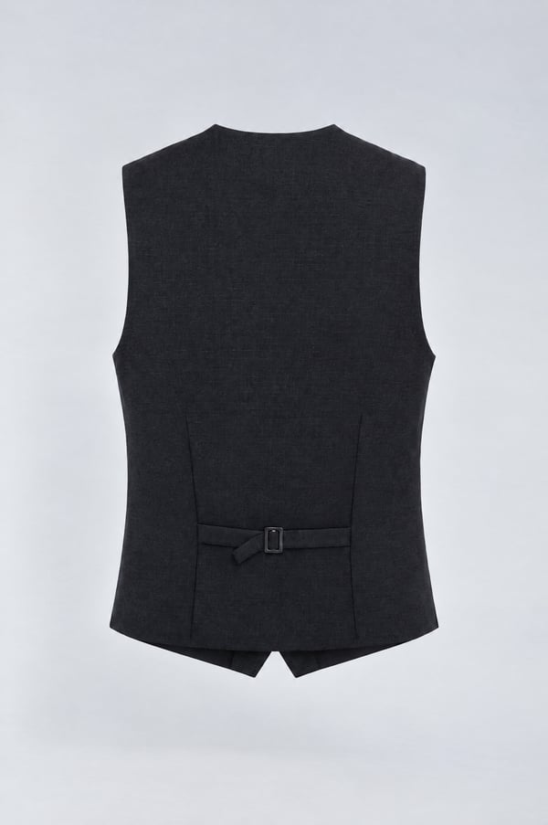 Men's Classic Vest in Black - Image 4