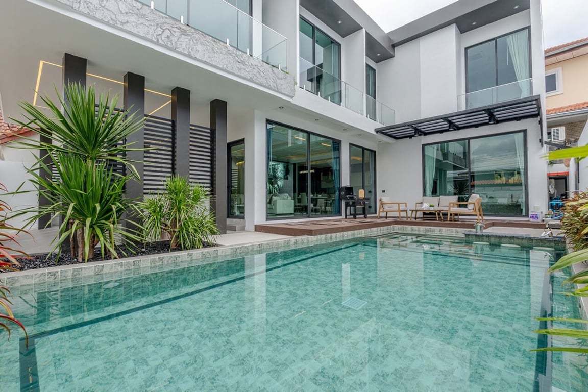 Pattaya Pool Villa