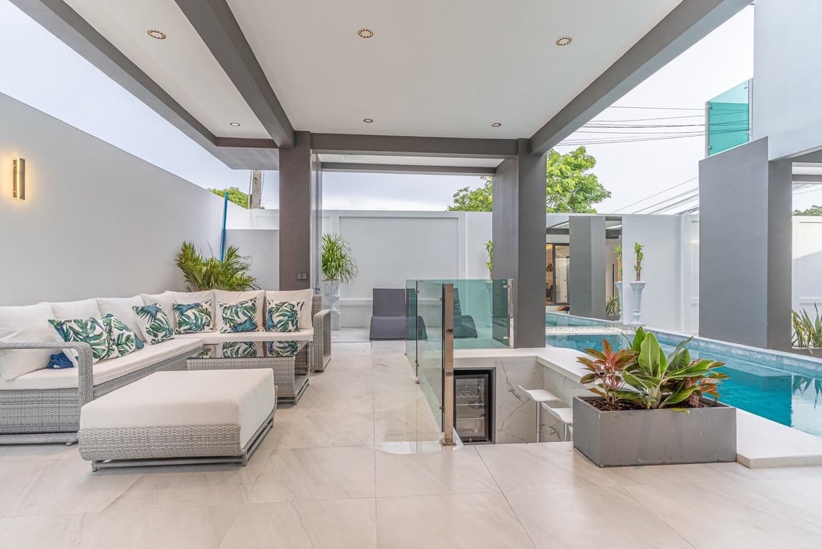 Pattaya Pool Villa