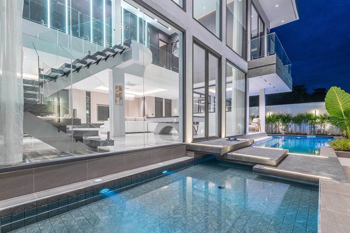 Luxury Villa