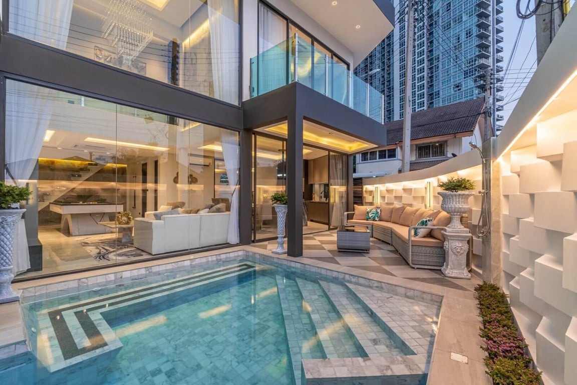 Mordern House