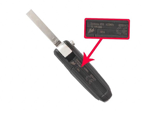 New-Opel-Corsa-C-Genuine-OEM-Replacement-Flip-Remote-Key-2-Button-433MHz-High-Quality-Best-Price---Emirates-Keys