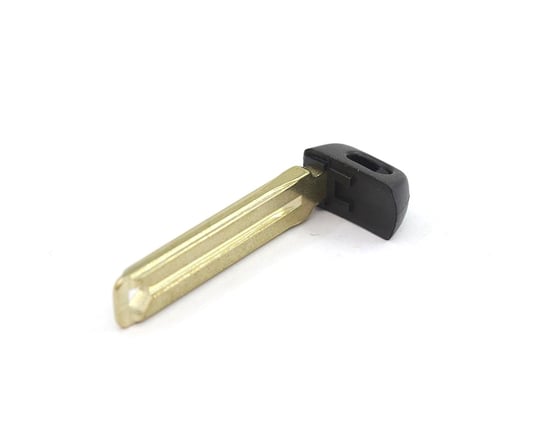 New-Aftermarket-Toyota-Smart-key-Emergency-blade-TOY48-Two-Side-Compatible-Part-Number:-69515-52120-High-Quality-Best-Price---Emirates-Keys