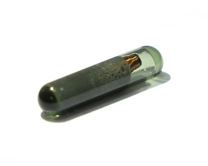 New-ID48-Transponder-Chip-Glass-Type-For-Brilliance-High-Quality-Best-Price---Emirates-Keys