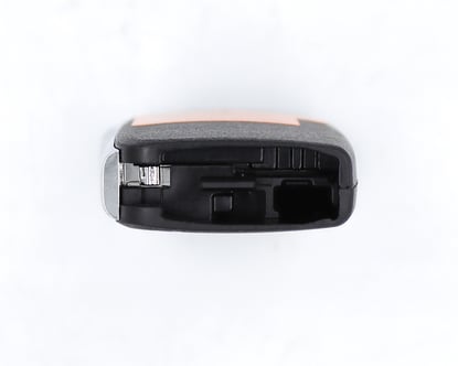 Brand-NEW-KIA-Cadenza-2020-Genuine-OEM-Smart-Key-3-Buttons-433MHz-Manufacturer-Part-Number:-95440-F6600,-Keyless-GO,-Comes-in-a-Black-Color---Emirates-Keys
