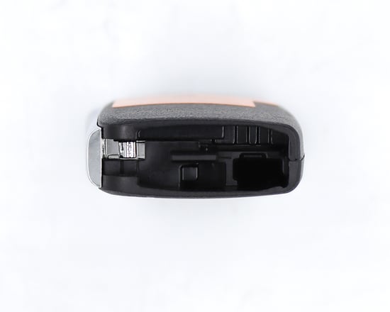 Brand-NEW-KIA-Cadenza-2020-Genuine-OEM-Smart-Key-3-Buttons-433MHz-Manufacturer-Part-Number:-95440-F6600,-Keyless-GO,-Comes-in-a-Black-Color---Emirates-Keys
