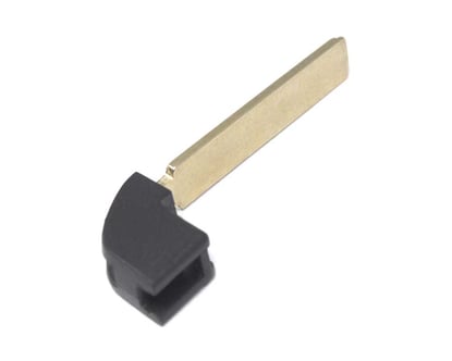 New-Aftermarket-Toyota-Hilux-2016-Smart-Key-Blade-For-Remote-Key--High-Quality-Best-Price---Emirates-Keys