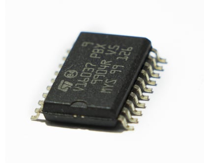 New-ST-Hyundai-Kia-Smartra-Amplifier-IC-Chip-V16037-High-Quality-Low-Price-Order-Now----Emirates-Keys