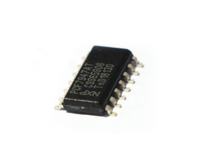 New-NXP-Original-PCF7947-Transponder-Chip-for-Renault-PSA-High-Quality-Best-Price---Emirates-Keys