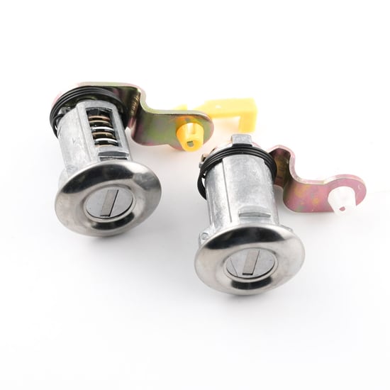 New-Aftermarket-Nissan-720-Hardbody-D21,-Pickup-Door-Lock----Compatible-Part-Number:-8060001G25-(RH)---8060101G25-(LH)---Emirates-Keys