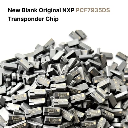 New-NXP-Genuine---Original-PCF7935DS-Philips-Transponder-Chip-ID-44-High-Quality-Best-Price---Emirates-Keys