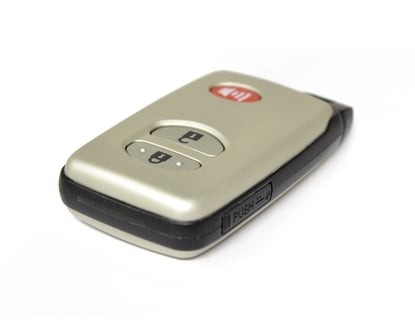 New-Aftermarket-Toyota-Zelas-2011-2016-Smart-Remote-Key-2+1-Buttons-433MHz-Compatible-Part-Number:-89904-21022---89904-21021---89904-21020----FCCID:-B74EA---Emirates-Keys