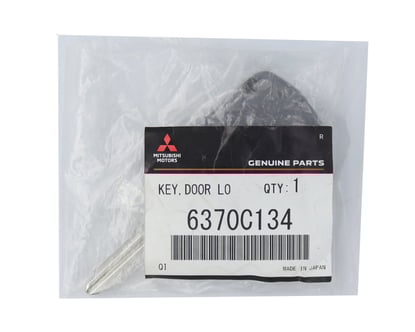 NEW-Mitsubishi-Eclipse-2014-Genuine-OEM-Key-Head-Remote-2-Buttons-433MHz-6370C134-FCCID:-J166E---Hitag-3-UNKNOWN-Transponder