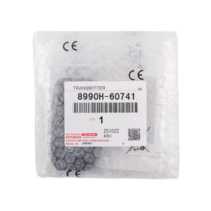 New Toyota Land Cruiser Prado 2025 Genuine / OEM Smart Remote Key 3 Buttons 433.58/434.42MHz OEM Part Number: 8990H-60741 / 8990H-60740, 8990H60741 / 8990H60740 - FCC ID: B3N2P2U | MK3