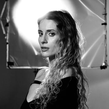 Karyn – сині очі