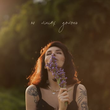 Ann in Black – По лініях долонь