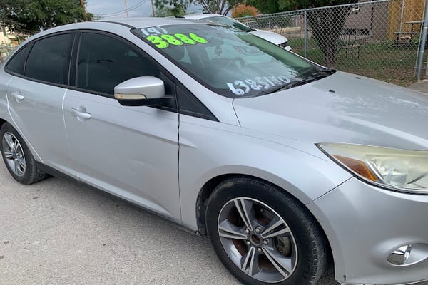 Alvarez Auto Sales & Recycling Center