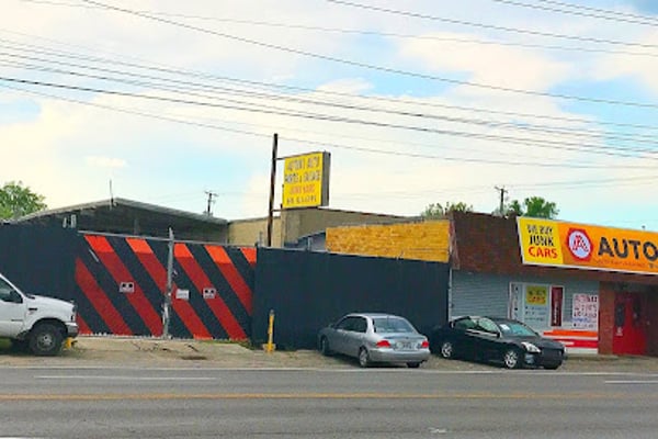 AUTOMAX AUTO PARTS AND SALVAGE