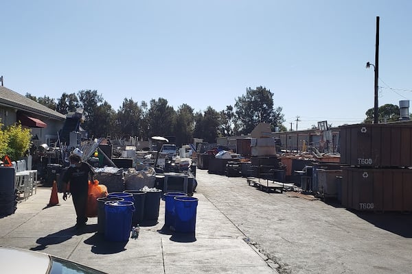 Sun's Recycling Center