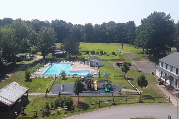 Wolf's Den Family Campground