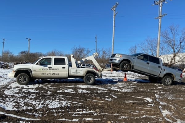 Kwik Towing & Milwaukee Junk Cars LLC