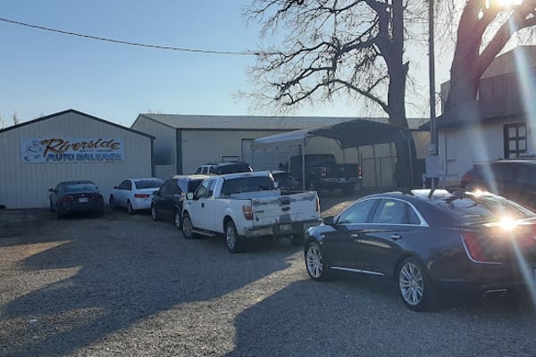 Riverside Auto & Truck Salvage