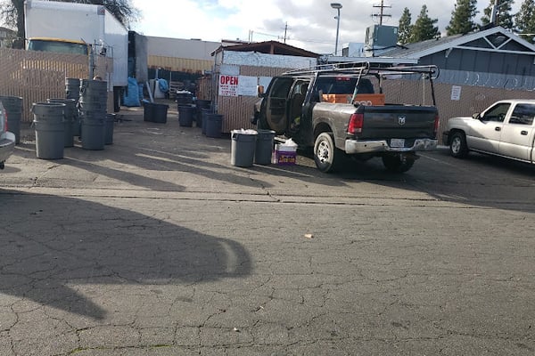 Joes Liquor Recycling center