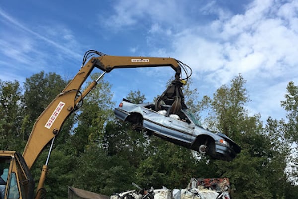 Dell's Auto Wrecking and Scrap Metals