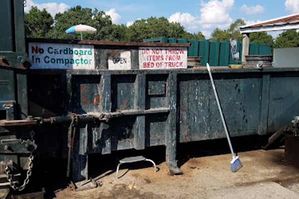Suggs Creek Community Disposal