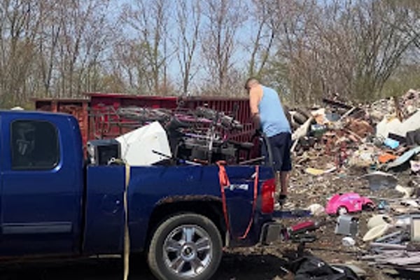 Junk Iron & Metal Llc