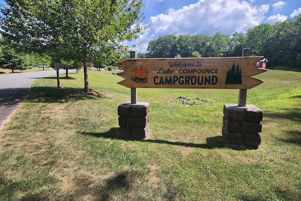 Lake Compounce Campground check-in and store