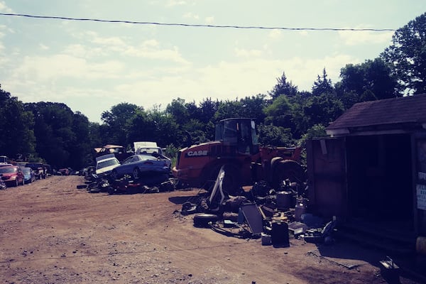 C & D Garage & Salvage Inc