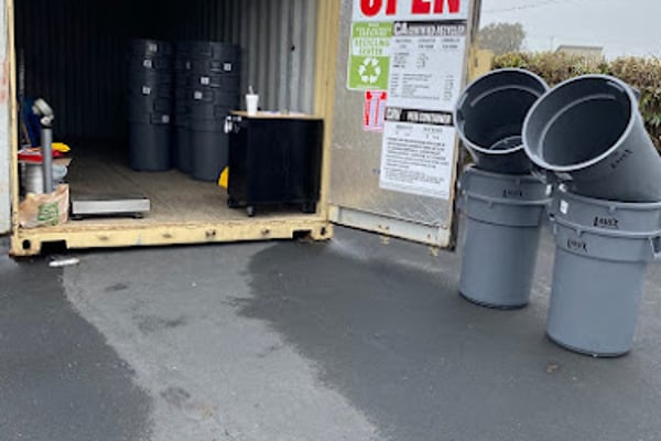 M&R Recycling Center