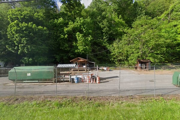 Unicoi Waste Convenience Sta
