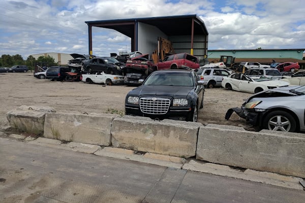 Ray Buy's Junk Cars