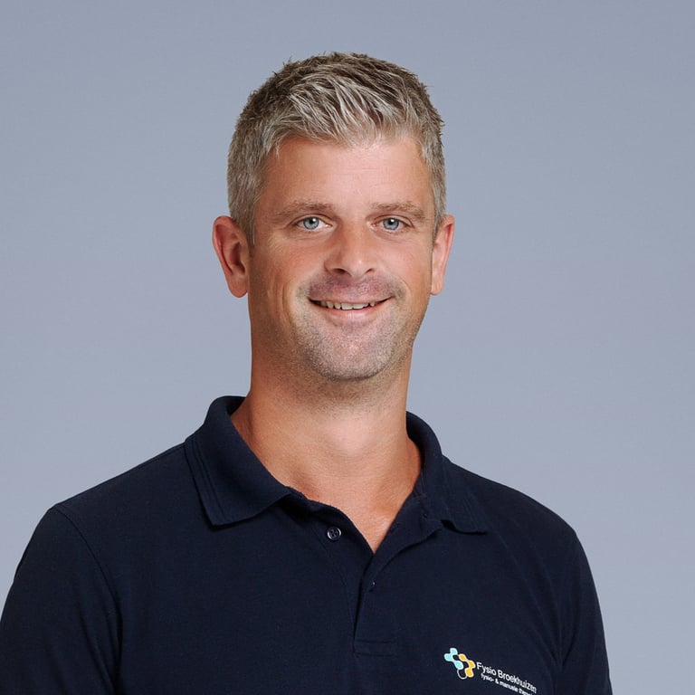 Bachelor B BROEKHUIZEN