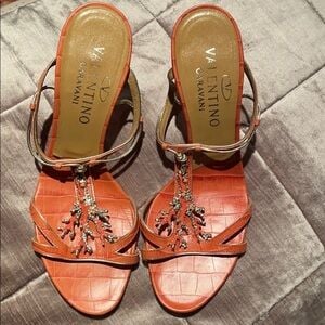 Valentino GARAVANI Coral Enamel & Crystal Design Heels