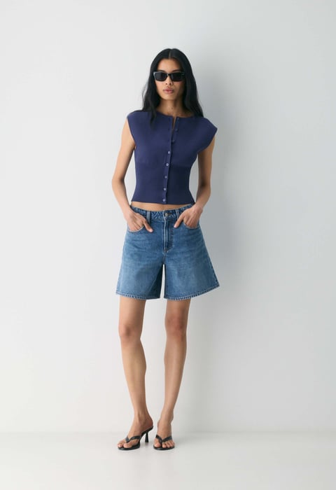 Golightly Sleeveless Cardigan - Wonder Yarn