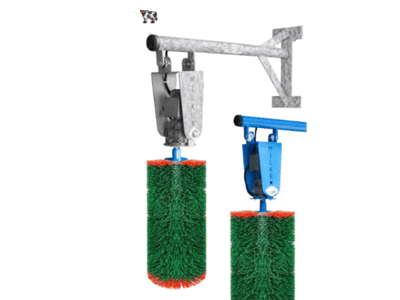 AUTOMATIC CATTLE BRUSH