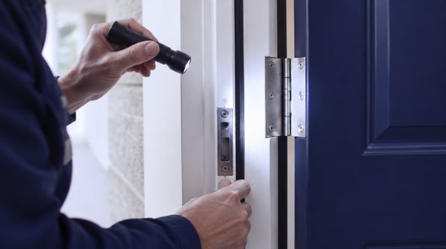 Safety Moment Ideas for the Workplace: 11 Security Talking Points