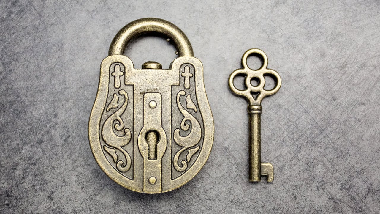 Can a Locksmith Make One Key for All Doors?