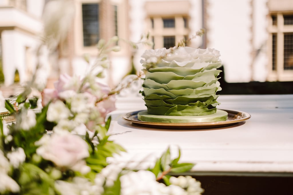 Bakery and dessert terms in the wedding glossary