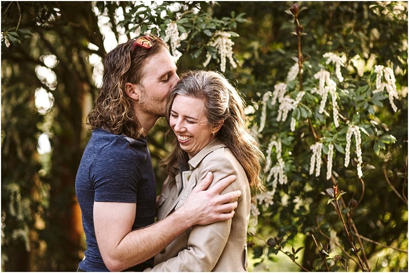 seattle engagement session at parsons gardens near kerry park on queen anne hill