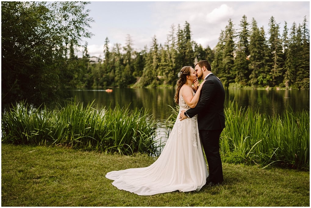summer wedding at lake wilderness