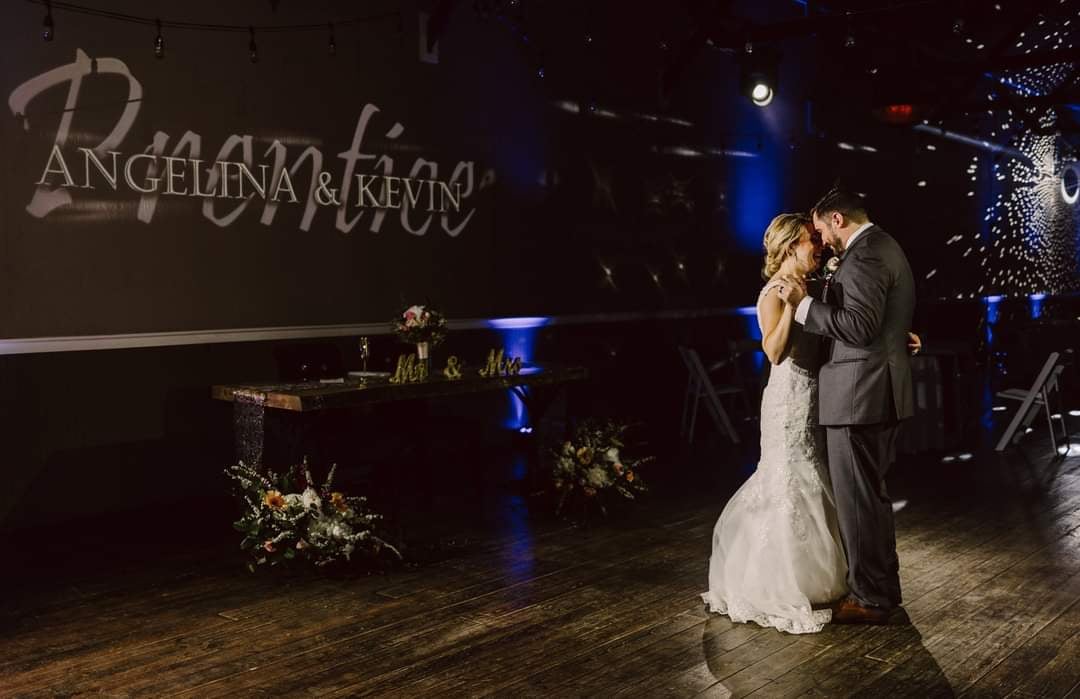 photographed at wedding venue not important question experienced wedding photographers seattle and snohomish weddings