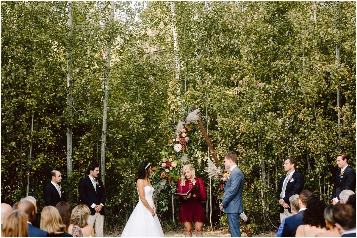 Fall Wedding at Mountain Springs Lodge in Leavenworth at Aspen Grove and Beaver Creek Ranch