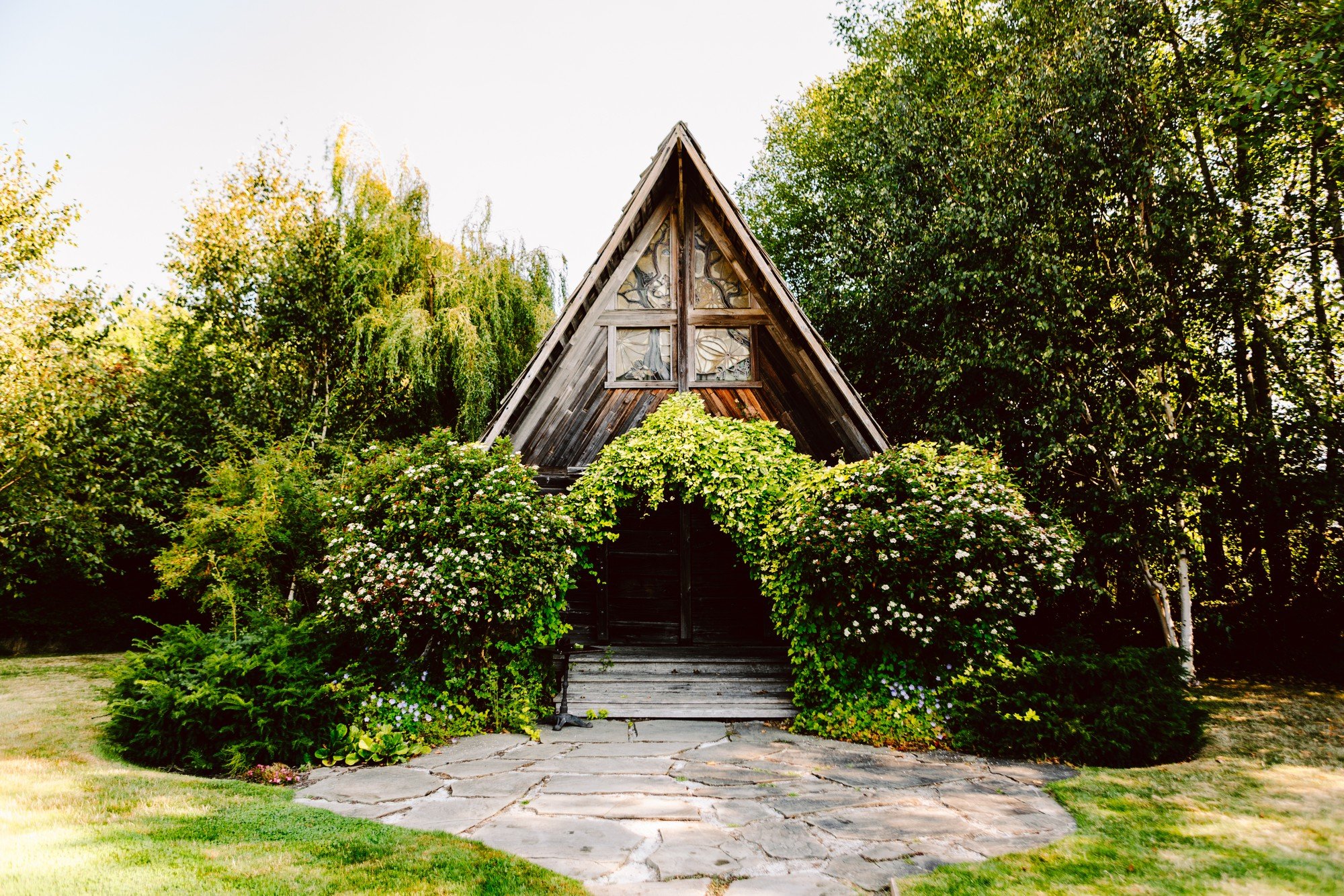 sarahs garden venue on orcas island seattle intentional wedding